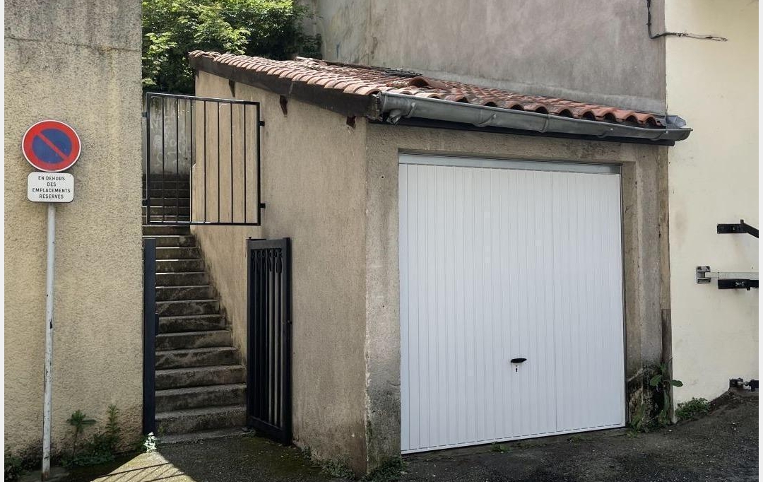 Annonces MORNANT : Garage / Parking | RIVE-DE-GIER (42800) | 13 m2 | 6 500 € 