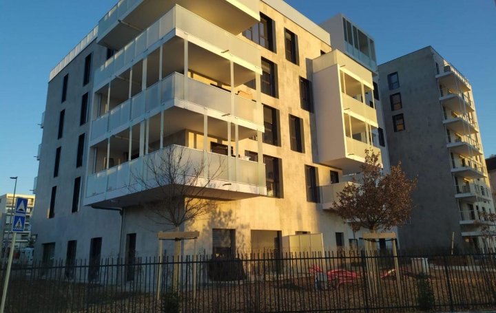  Annonces MORNANT Appartement | VILLEURBANNE (69100) | 50 m2 | 215 300 € 